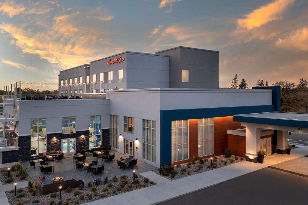 Hampton Inn Warroad Ngoại thất bức ảnh